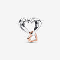 Charm Coração Infinito vazado de dois tons